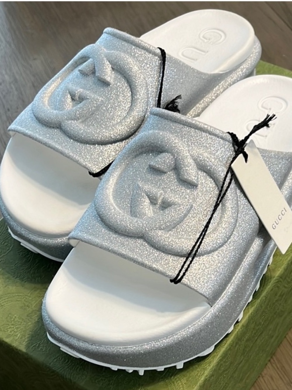 Women Metallic SilverGucci  Slide Sandals with Embossed Logo Size 40EU/10US  NWB